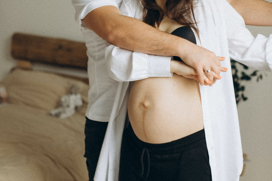 丈夫與懷孕的妻子 丈夫與懷孕的妻子