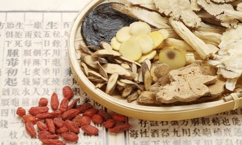 藥補(bǔ)和食補(bǔ)哪個(gè)效果好？藥補(bǔ)和食補(bǔ)怎么搭配？