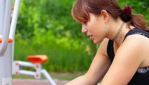 夏天身上黏黏的怎么解決？解決夏天身上黏黏的小妙招