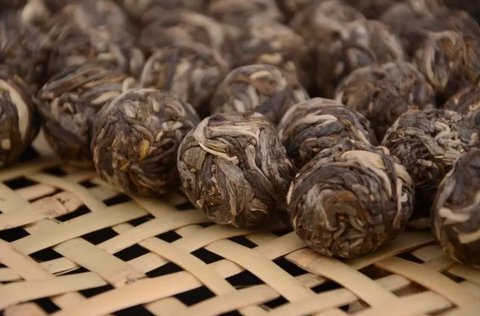 普洱茶每天什么時(shí)候喝最好？喝普洱茶的最佳時(shí)間段