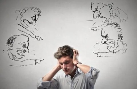 自我意識過剩的人是什么樣的？自我意識過剩的解決辦法