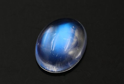 月光石的功效與禁忌：揭秘寶石的神秘力量