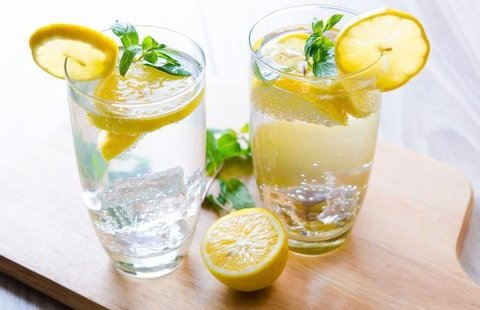 泡檸檬水用開水還是溫開水？泡檸檬水的正確方法