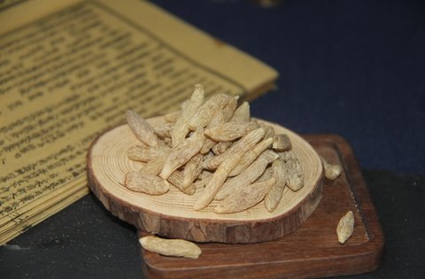 麥冬泡水還是煮水效果好？麥冬最好的食用方法和用量