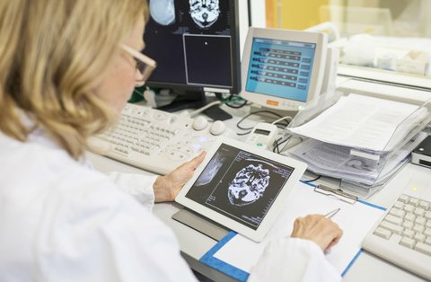 做試管嬰兒那個醫(yī)院成功率高？選對試管嬰兒醫(yī)院