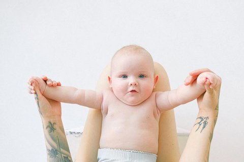 不孕不育全階段應對指南：從基礎自檢到精準治療